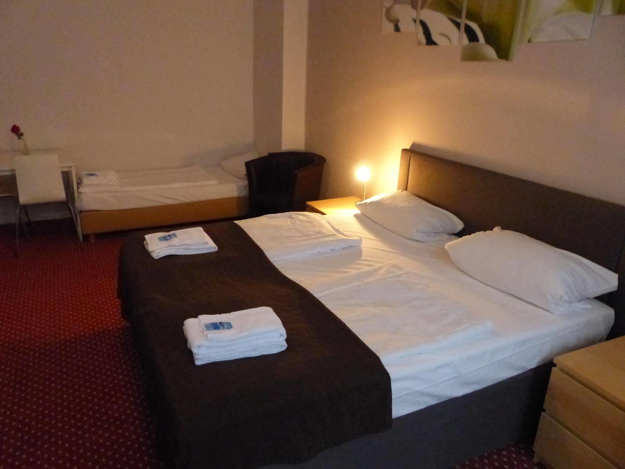Hotel Elegia Am Kurfuerstendamm Berlin Exterior photo